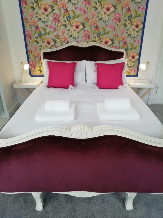 The Ben Sheann Hotel Стартайър Екстериор снимка